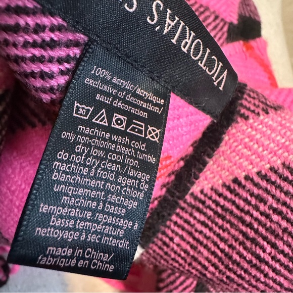 Victoria Secret Pink & Plaid Scarf - Picture 6 of 6